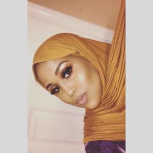 Meet your Posher, Maryama